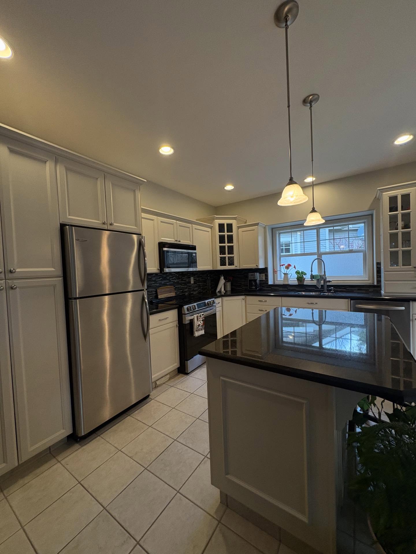 Kitchen and feature wall painting